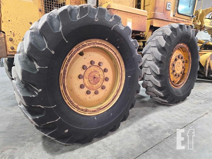 1989-caterpillar-120g-image-26