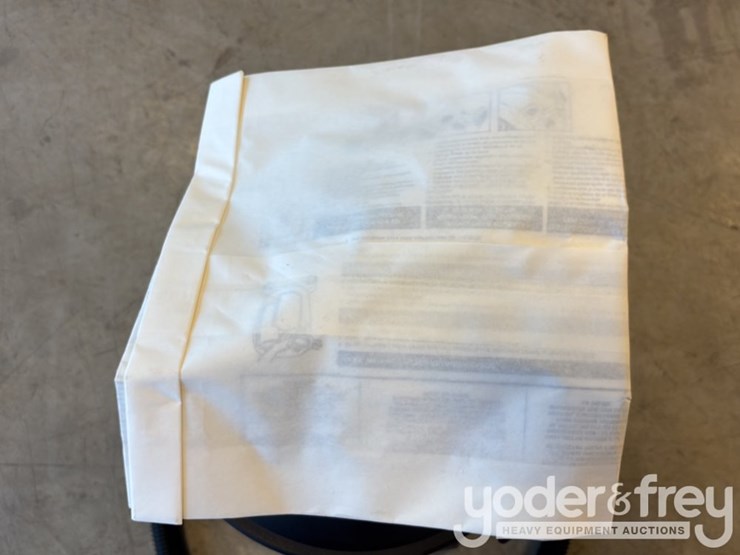 unused-wet/dry-shop-vac,-12-gal,-7'-hose-image-10