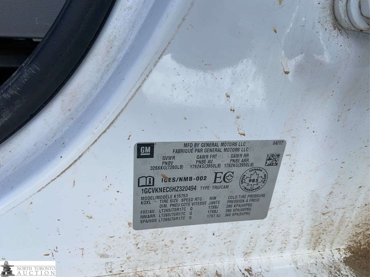 2017-chevrolet-silverado-1500-image-14