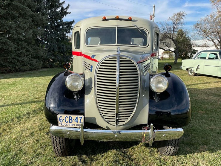 1939-ford-truckstell-sleeper-cab-semi-image-8