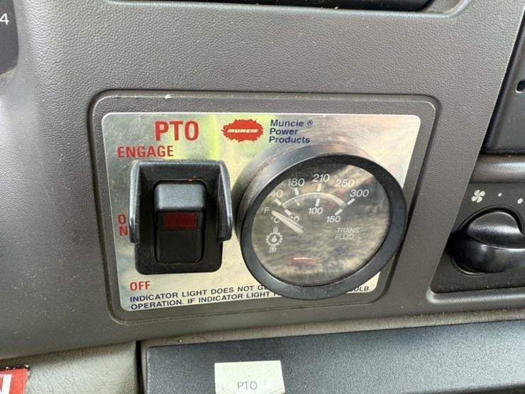 2001-ford-f550-xl-sd-image-33