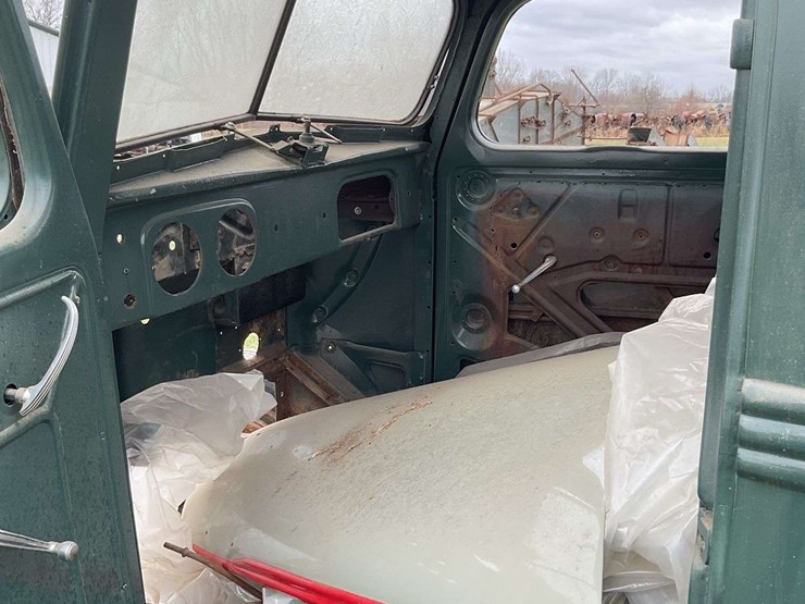 parts-truck-image-12