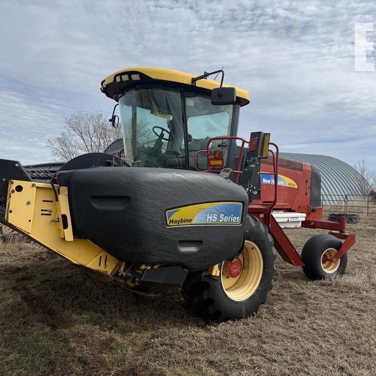 2008 NEW HOLLAND H8040