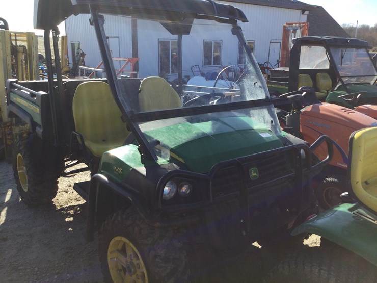 john-deere-gator-image-1