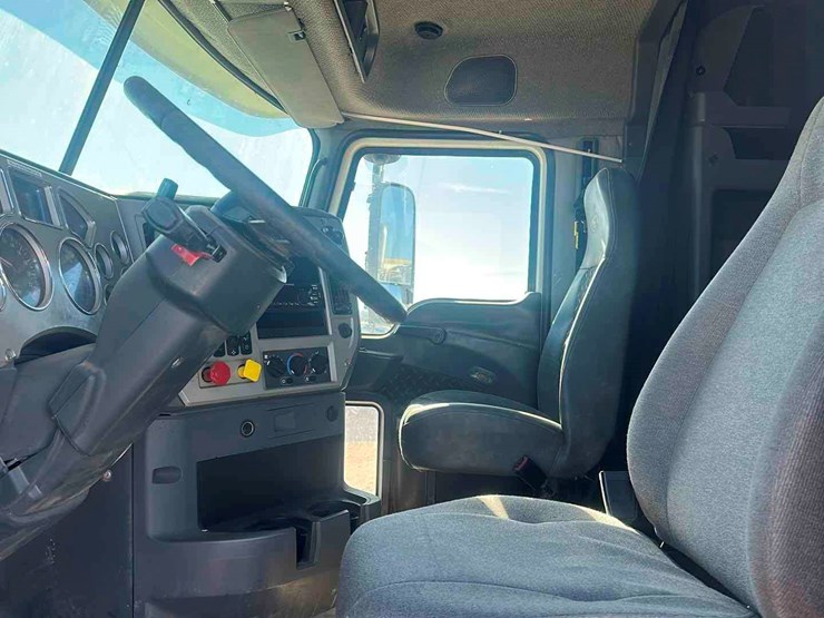 2018-mack-cxu-(pinnacle)-image-7