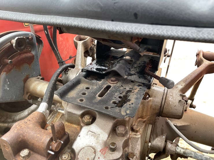 massey-ferguson-230-image-62