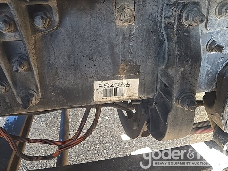 2014-freightliner-cascadia-113-image-121