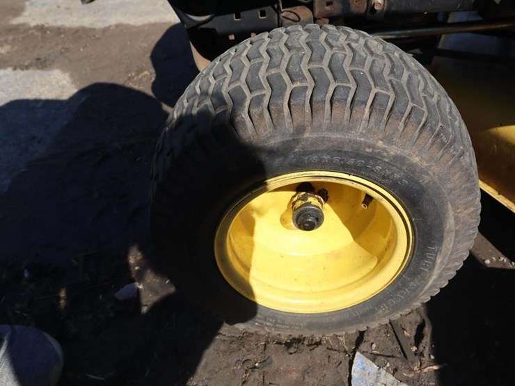 john-deere-120-image-10