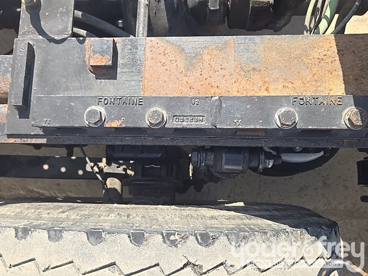 2014-freightliner-cascadia-113-image-23