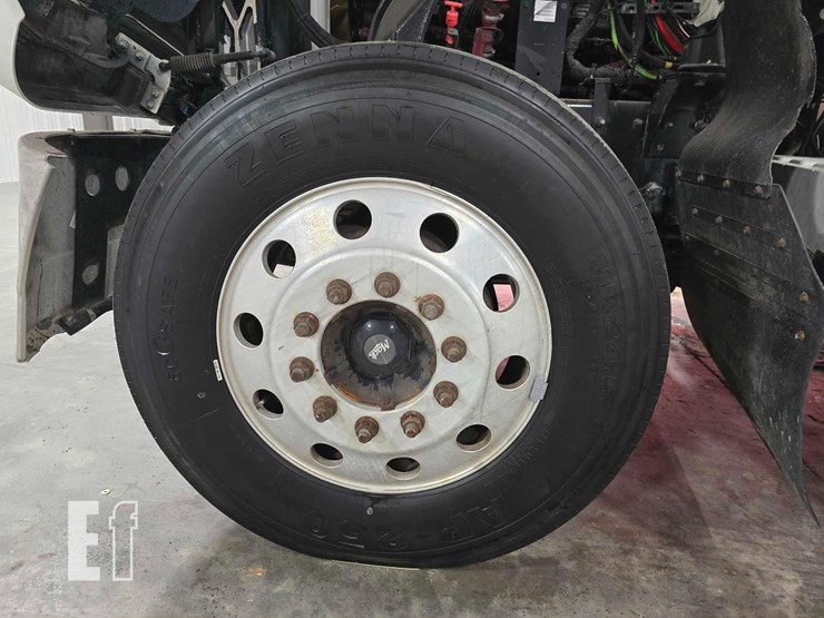 2017-mack-pinnacle-chu613-image-24