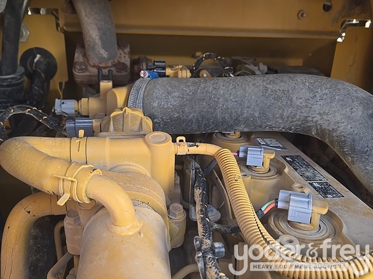 2021-caterpillar-289d3-image-64