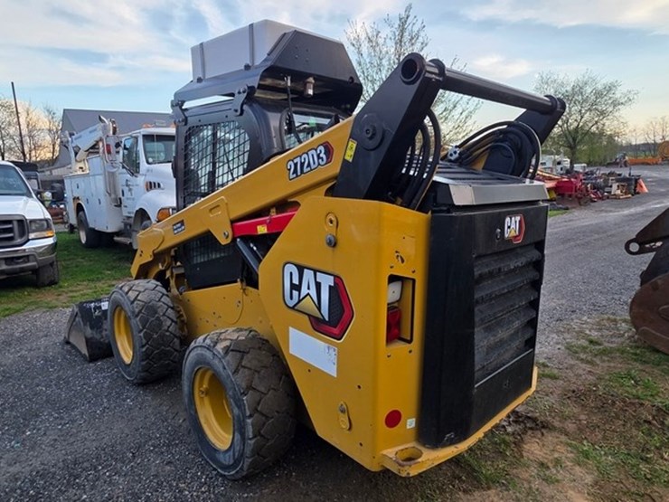 2022-caterpillar-272d3-image-3
