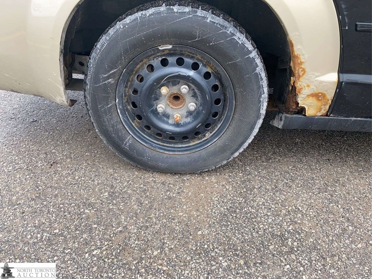 2010-dodge-grand-caravan-se-image-9