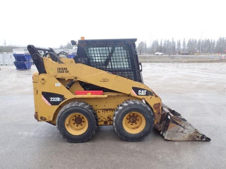 2009-caterpillar-232b-image-4