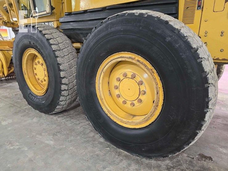 2006-caterpillar-143h-image-33