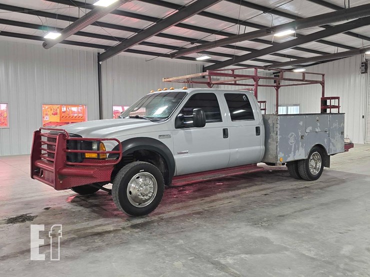 2007-ford-f550-image-1