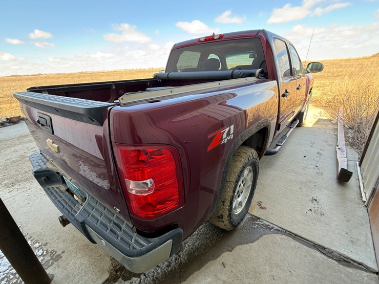 2013-chevrolet-silverado-1500-image-3