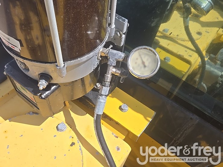 2015-komatsu-pc490-lc-11-image-117