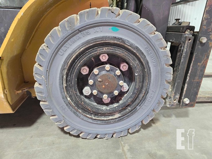 2021-caterpillar-gp25n-image-24