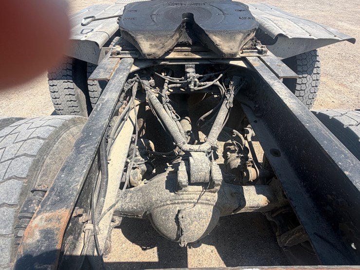 2016-western-star-4700-image-29