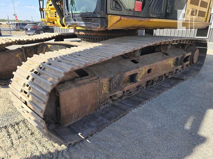 2014-caterpillar-349fl-image-27