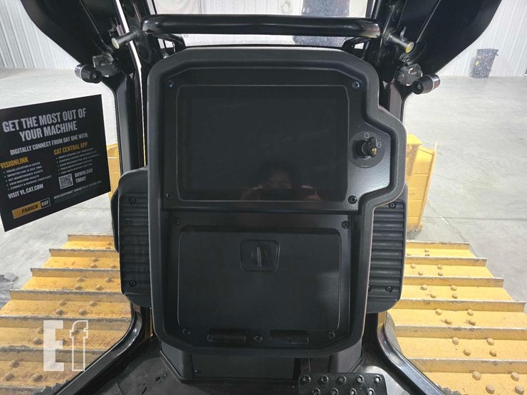 2002-caterpillar-d3-lgp-image-14