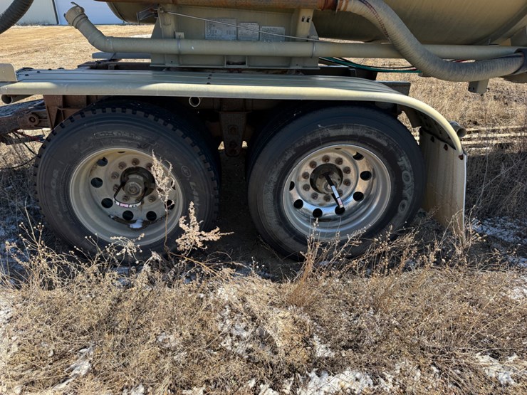 2004-polar-tank-image-3