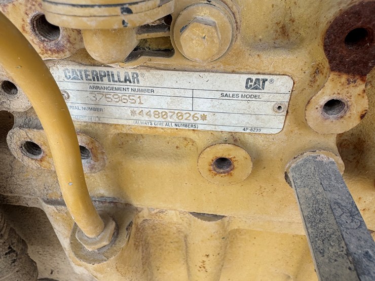 caterpillar-engine-image-2