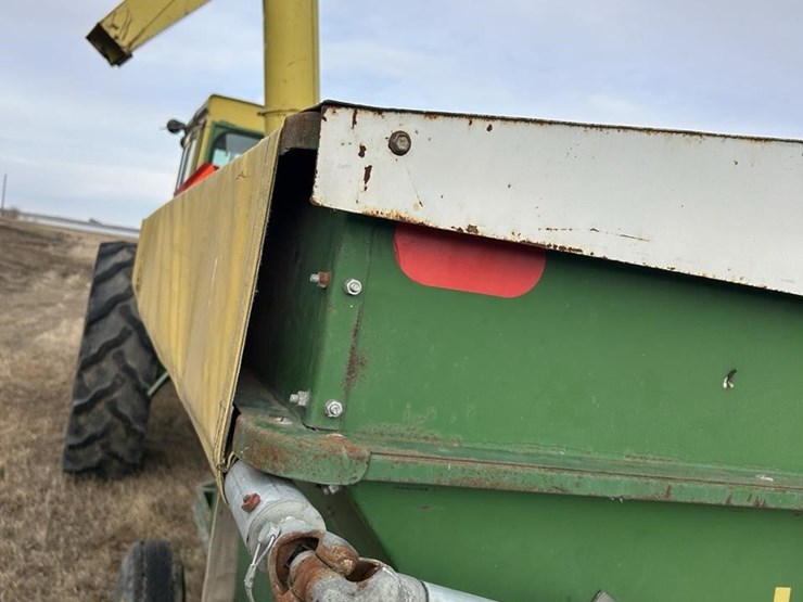 john-deere-310-image-17