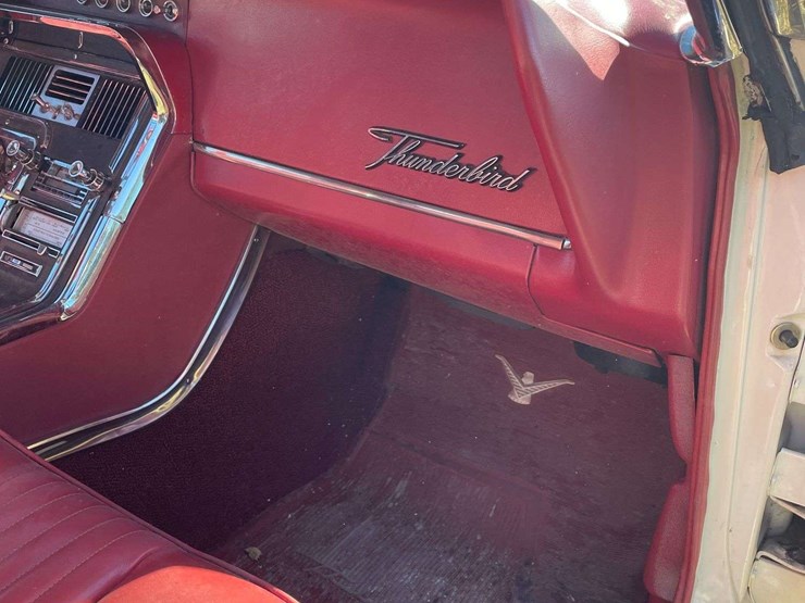 1965-ford-thunderbird-image-72