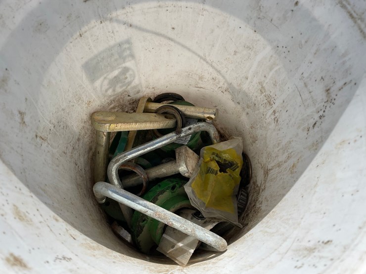 #3956-•-(12)-john-deere-single-disc-culters-image-13