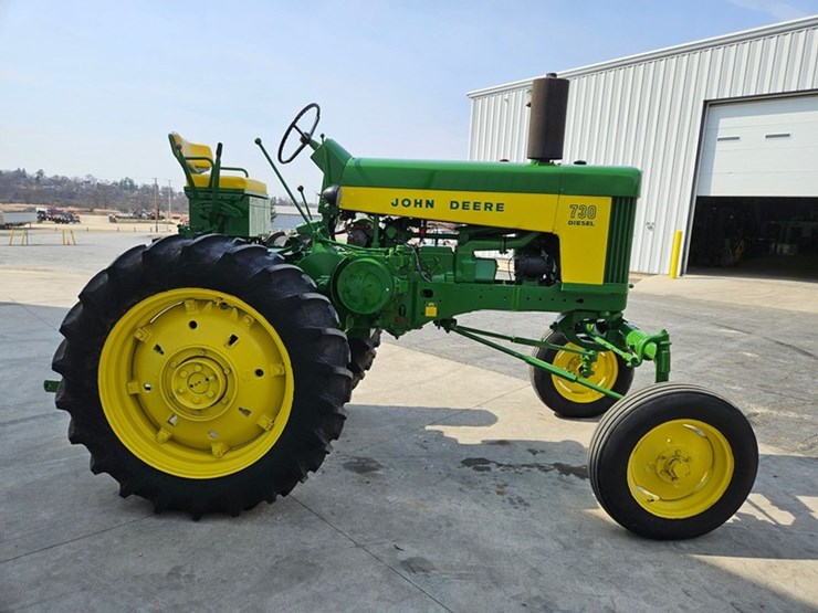1959-john-deere-730-image-6