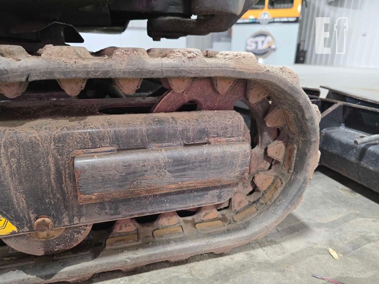 2022-bobcat-e10-image-33