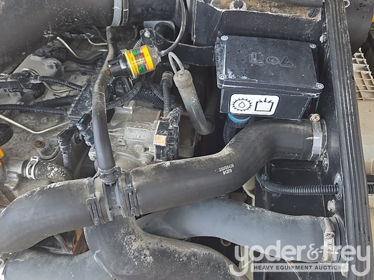 2018-jcb-512-56-image-75