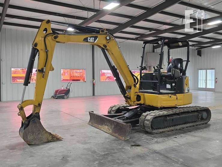 2016-caterpillar-305e2-cr-image-1