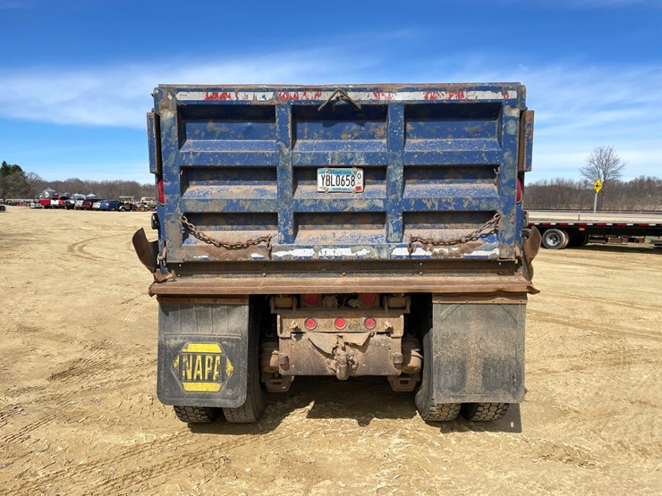 #401-•-1991-mack-rb688s-dump-truck-(has-mn-title)-image-6