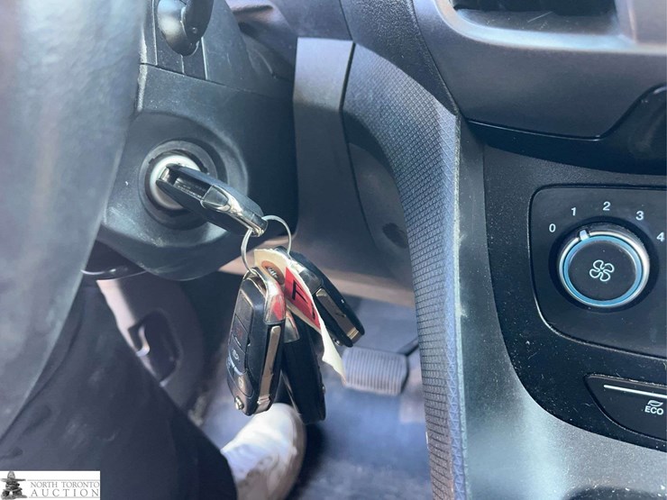 2022-ford-transit-connect-image-11