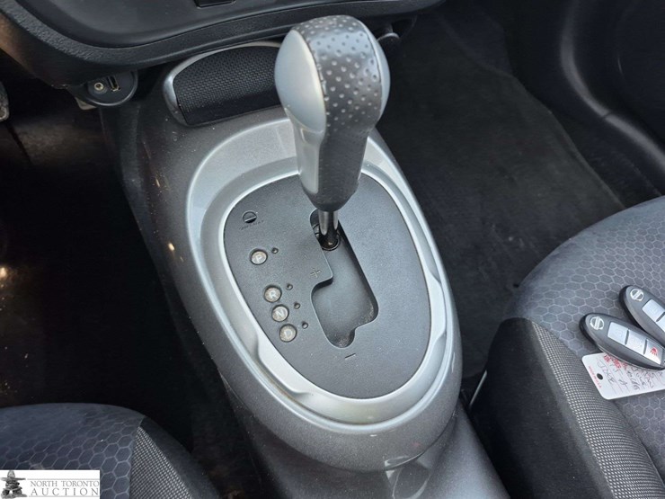 2015-nissan-juke-image-18