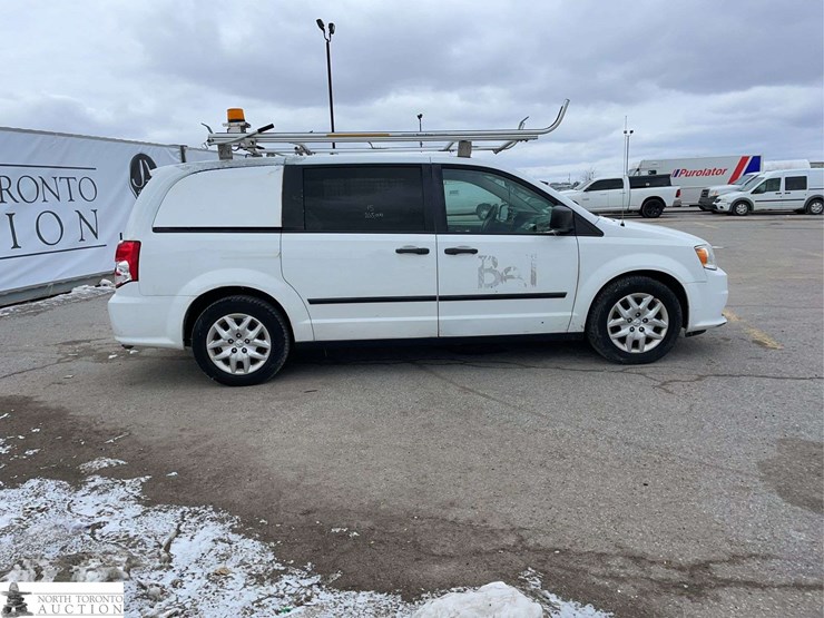 2015-ram-c/v-image-4