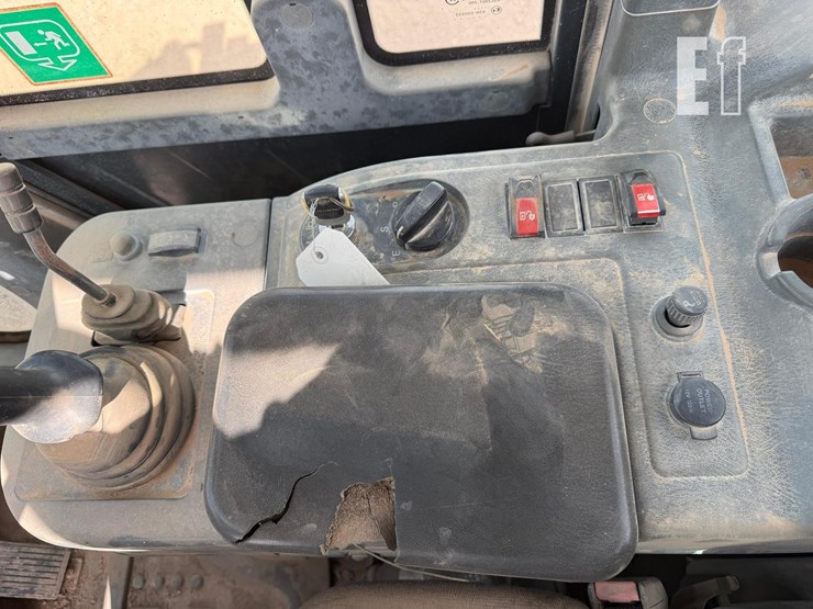 2014-hyundai-hl757tm-9a-image-17