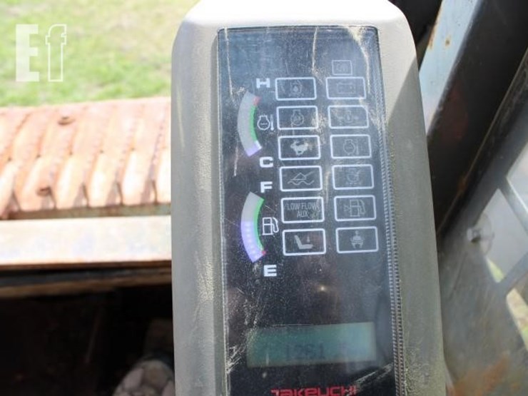 takeuchi-tl230-image-11