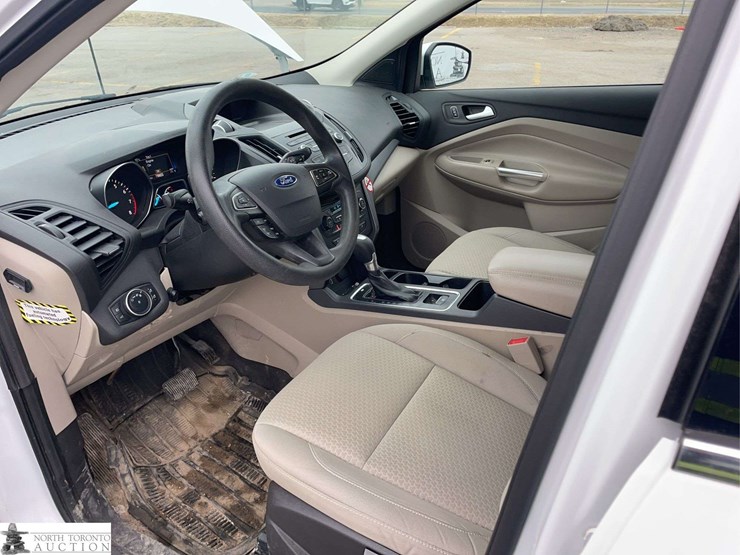 2017-ford-escape-image-11