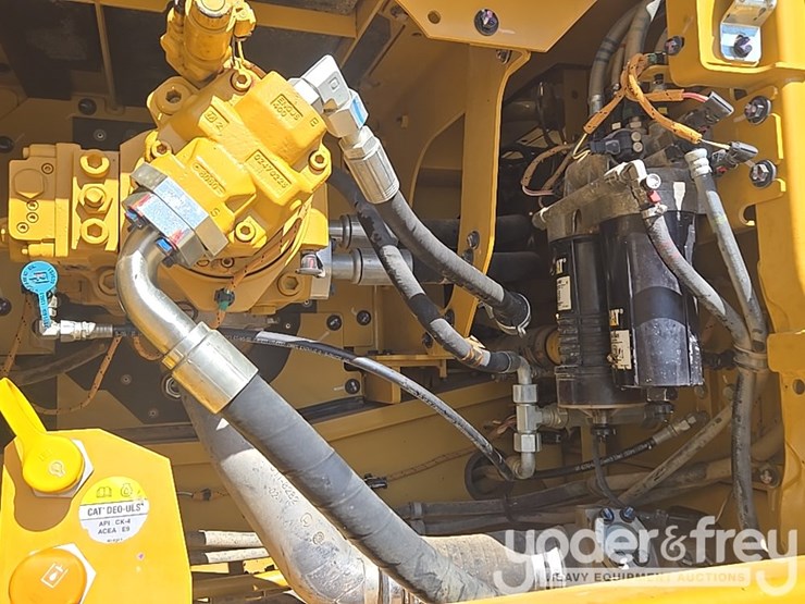 2019-caterpillar-336-image-54