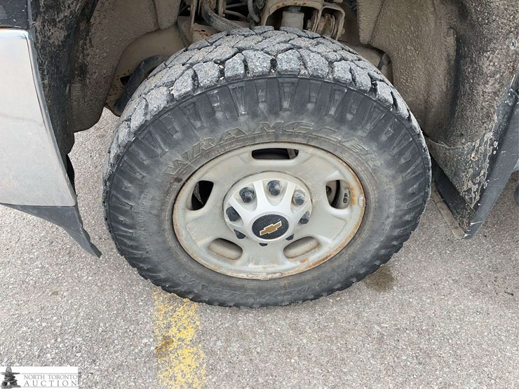 2019-chevrolet-silverado-2500hd-image-22