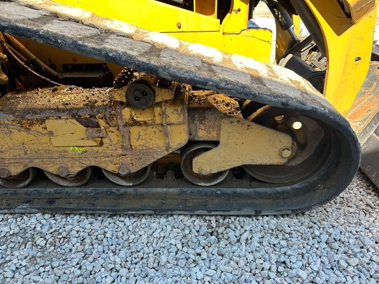2015-caterpillar-289d-image-14