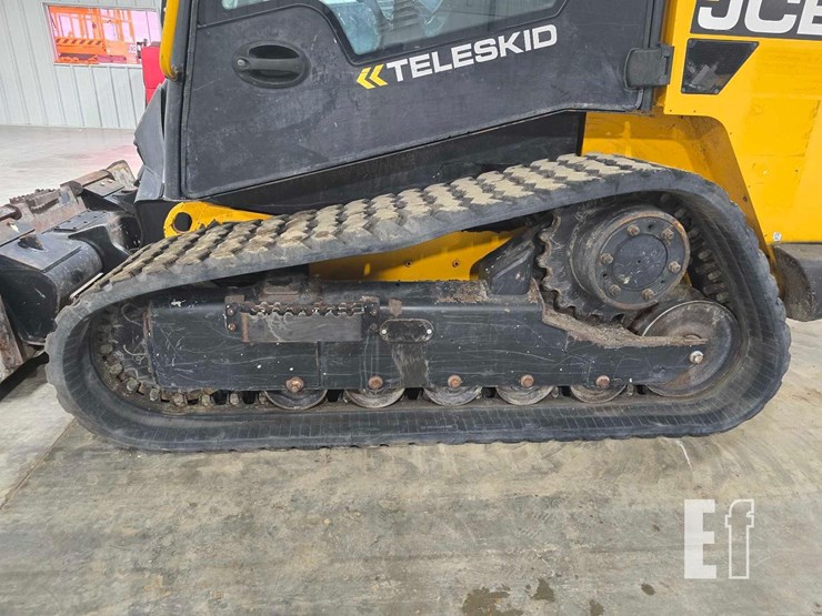 2021-jcb-3ts-8t-image-22