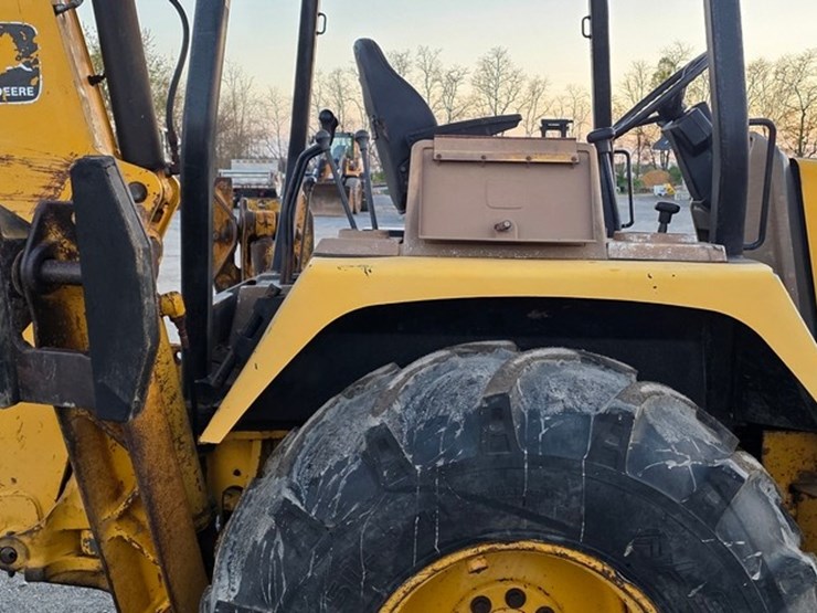 1995-john-deere-310d-image-35