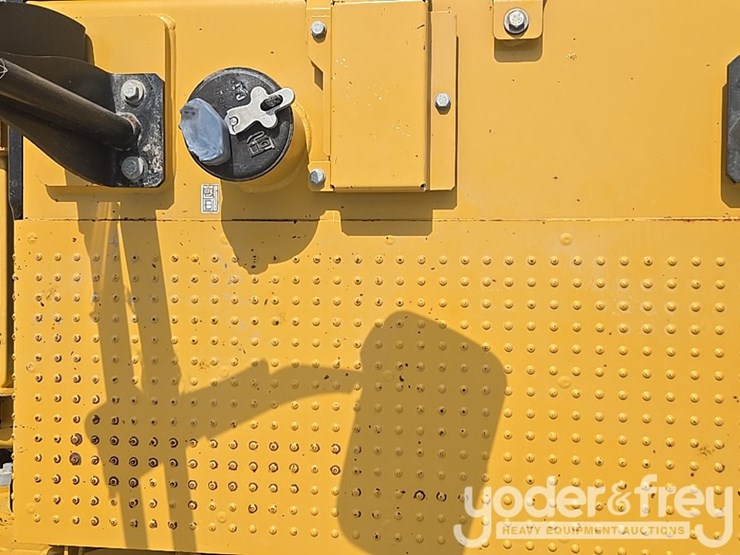 2019-caterpillar-336-image-134