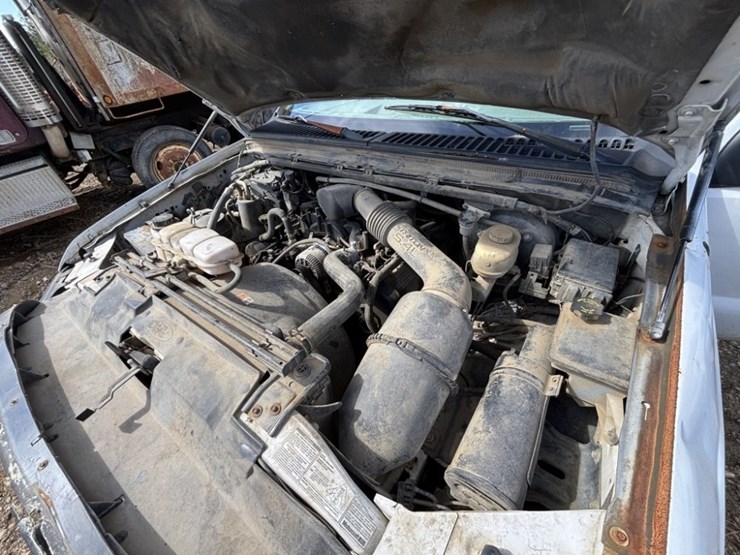 2001-ford-f350-image-28