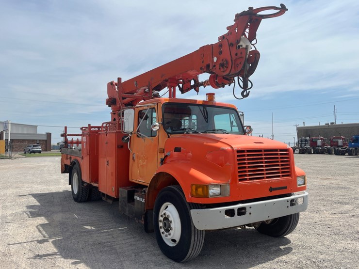 1999-international-4900-image-3